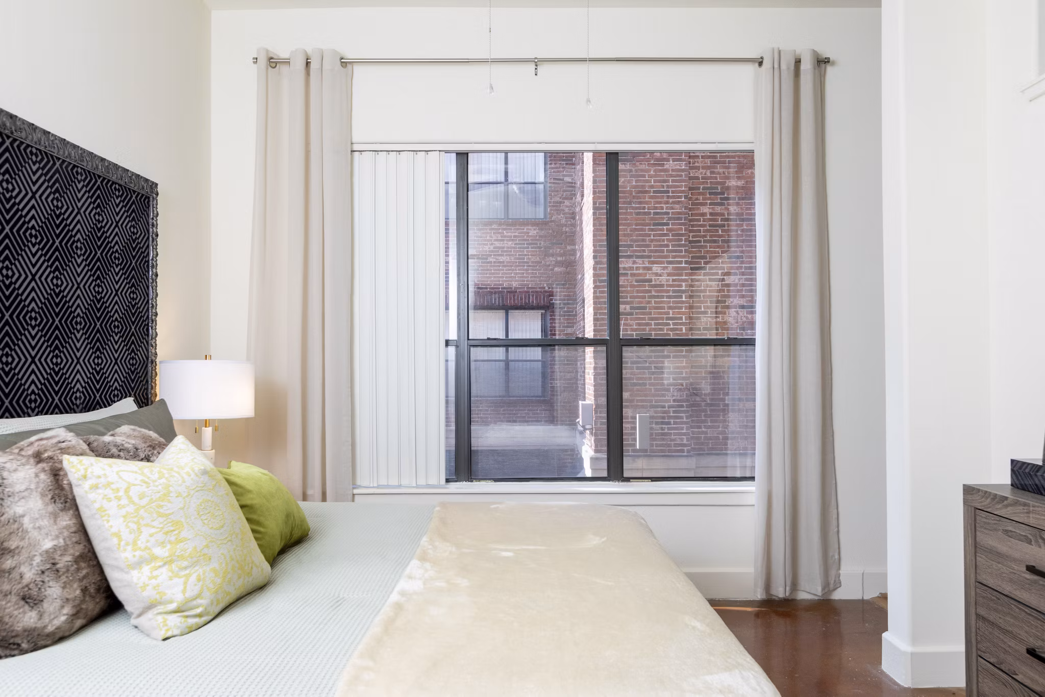 Bedroom at Sabine Street Lofts Apartments