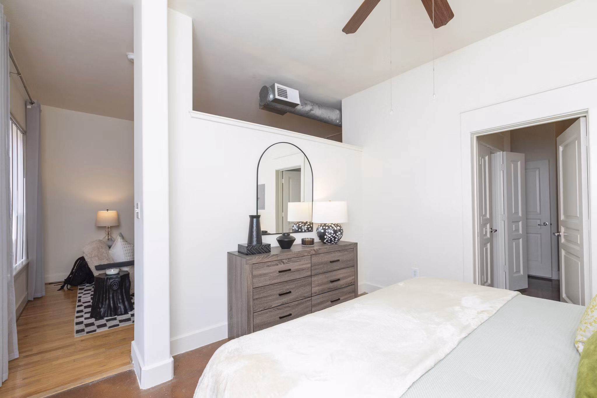 Bedroom at Sabine Street Lofts Apartments