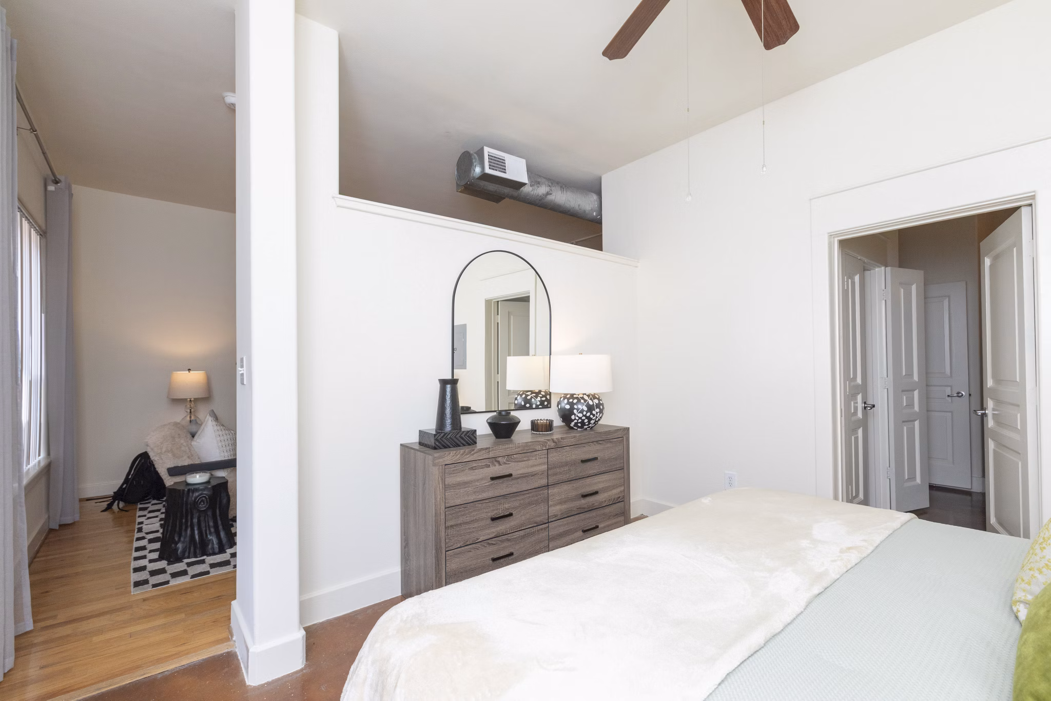 Bedroom at Sabine Street Lofts Apartments