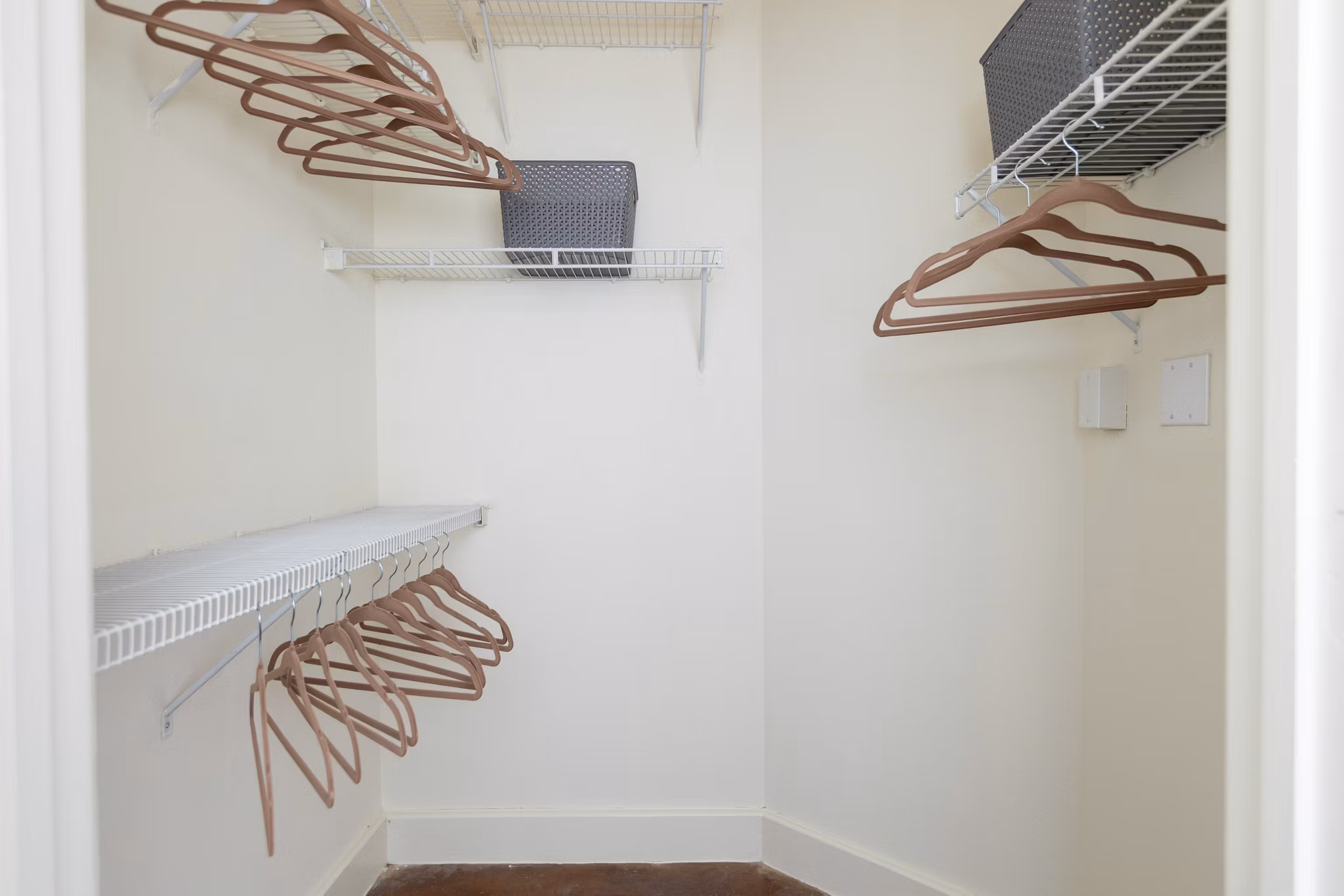Closet at Sabine Street Lofts Apartments