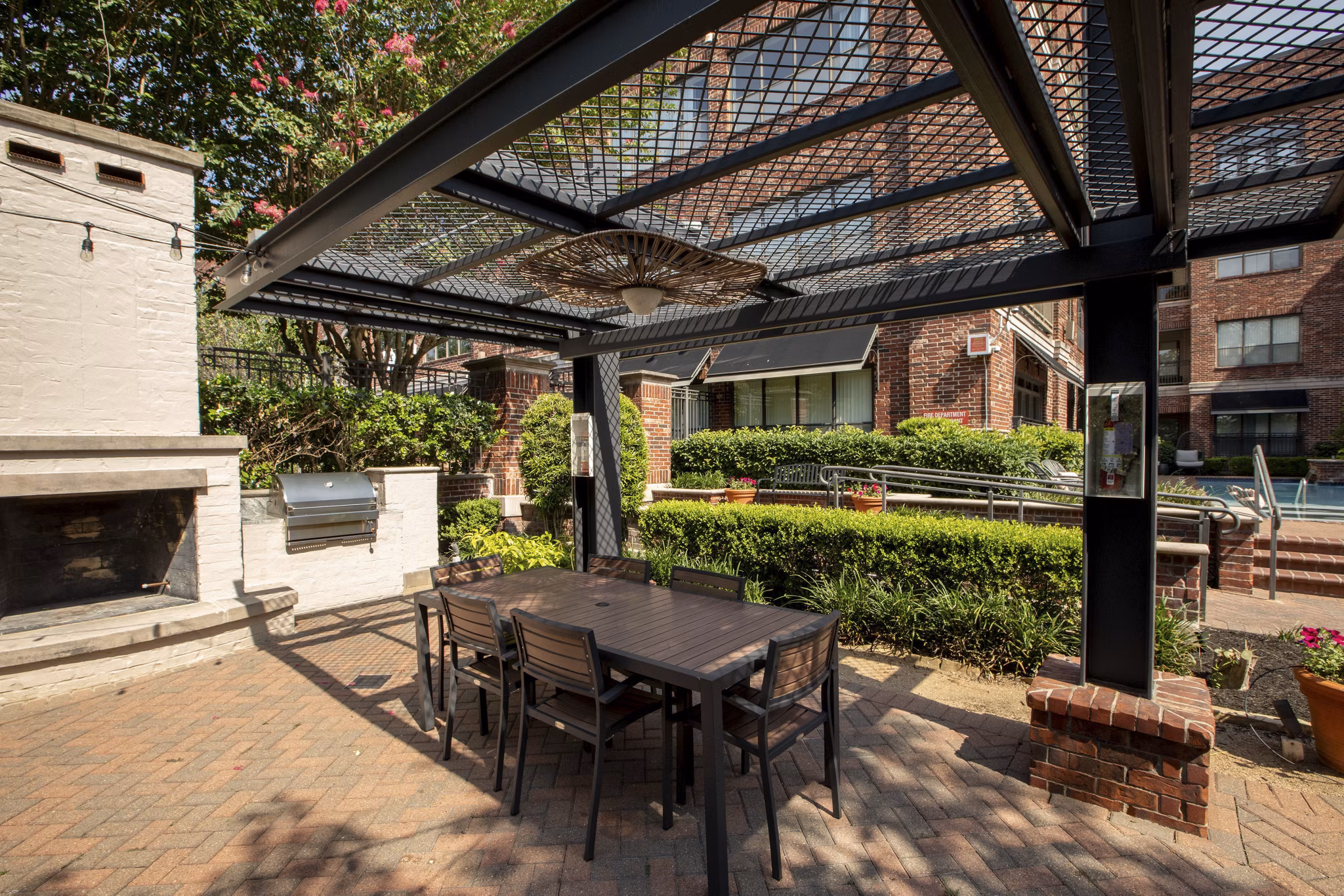 Patio at Sabine Street Lofts Apartments