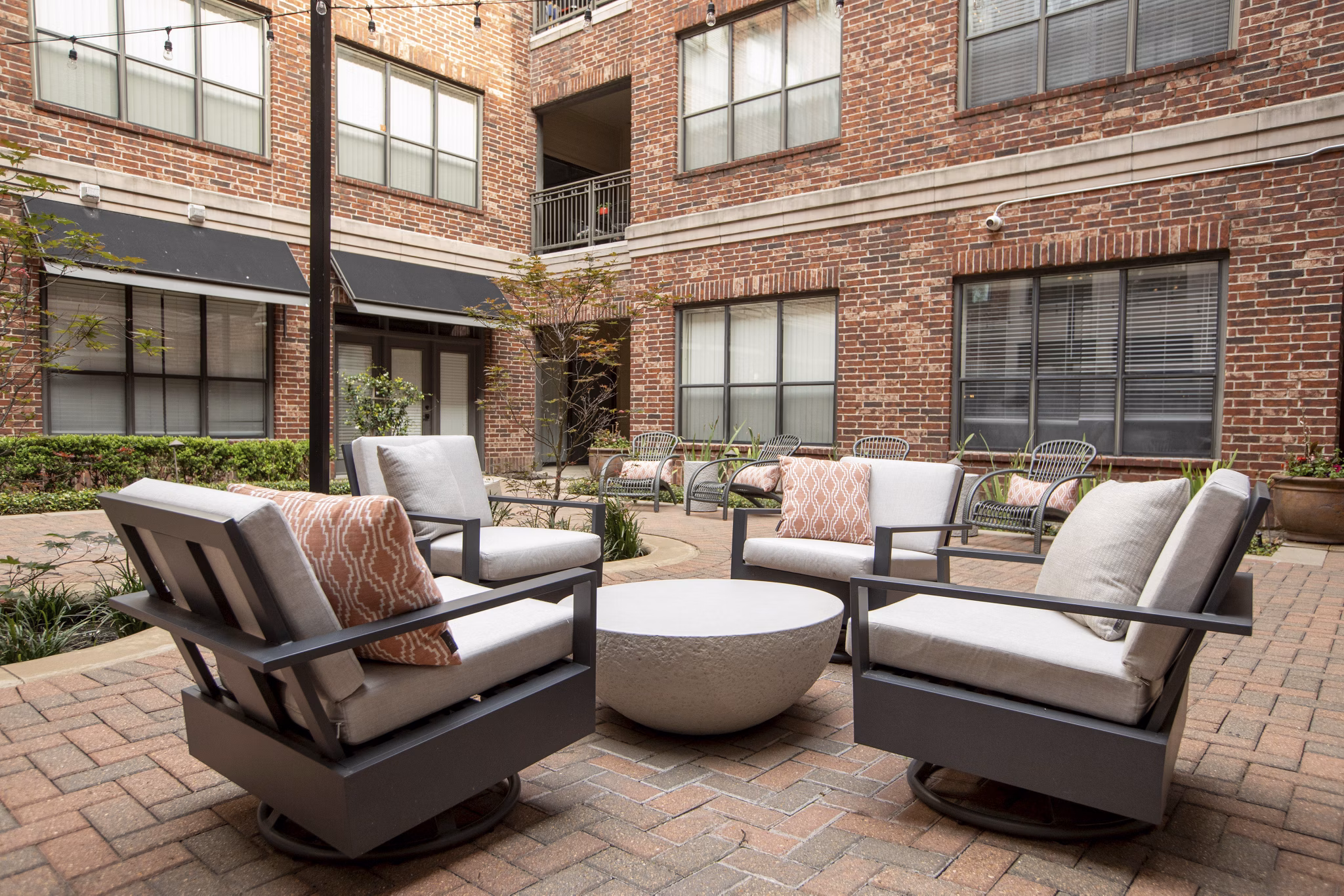 Patio at Sabine Street Lofts Apartments