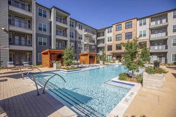 pool at Lenox at the Grid Apartments