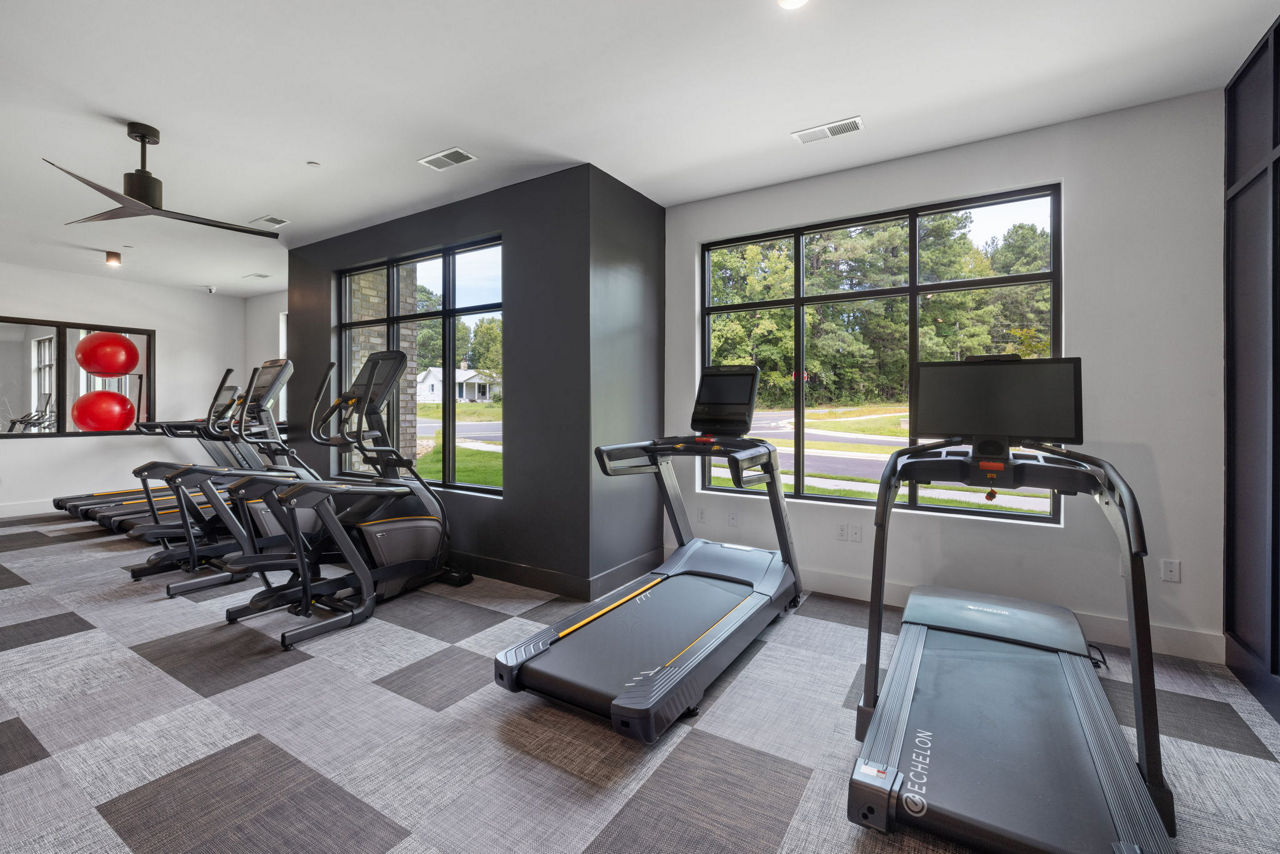 Gym at Gladwen Wendell Falls (2 of 2)