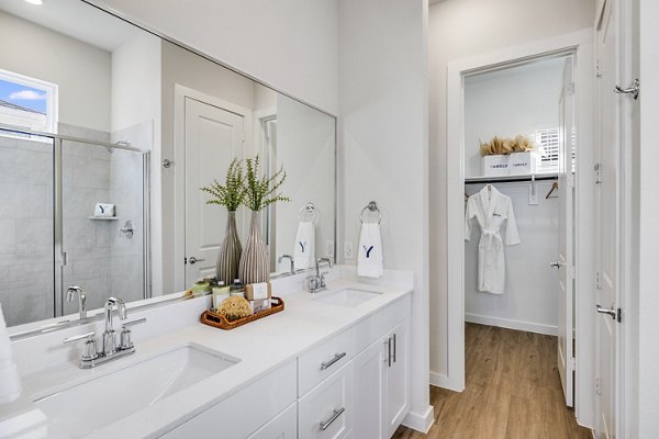 bathroom at Yardly Elevon Apartments 
