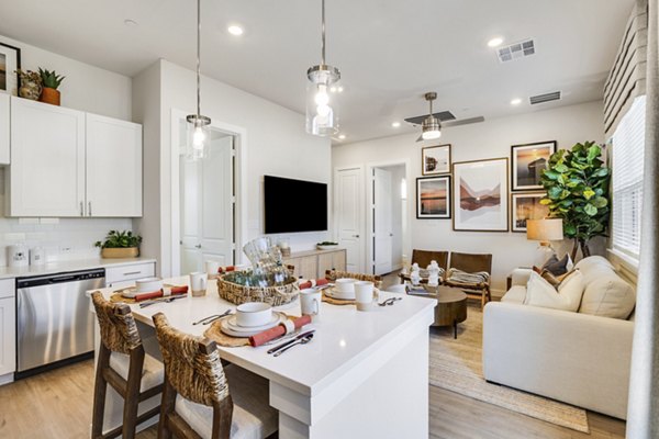 dining room at Yardly Elevon Apartments 