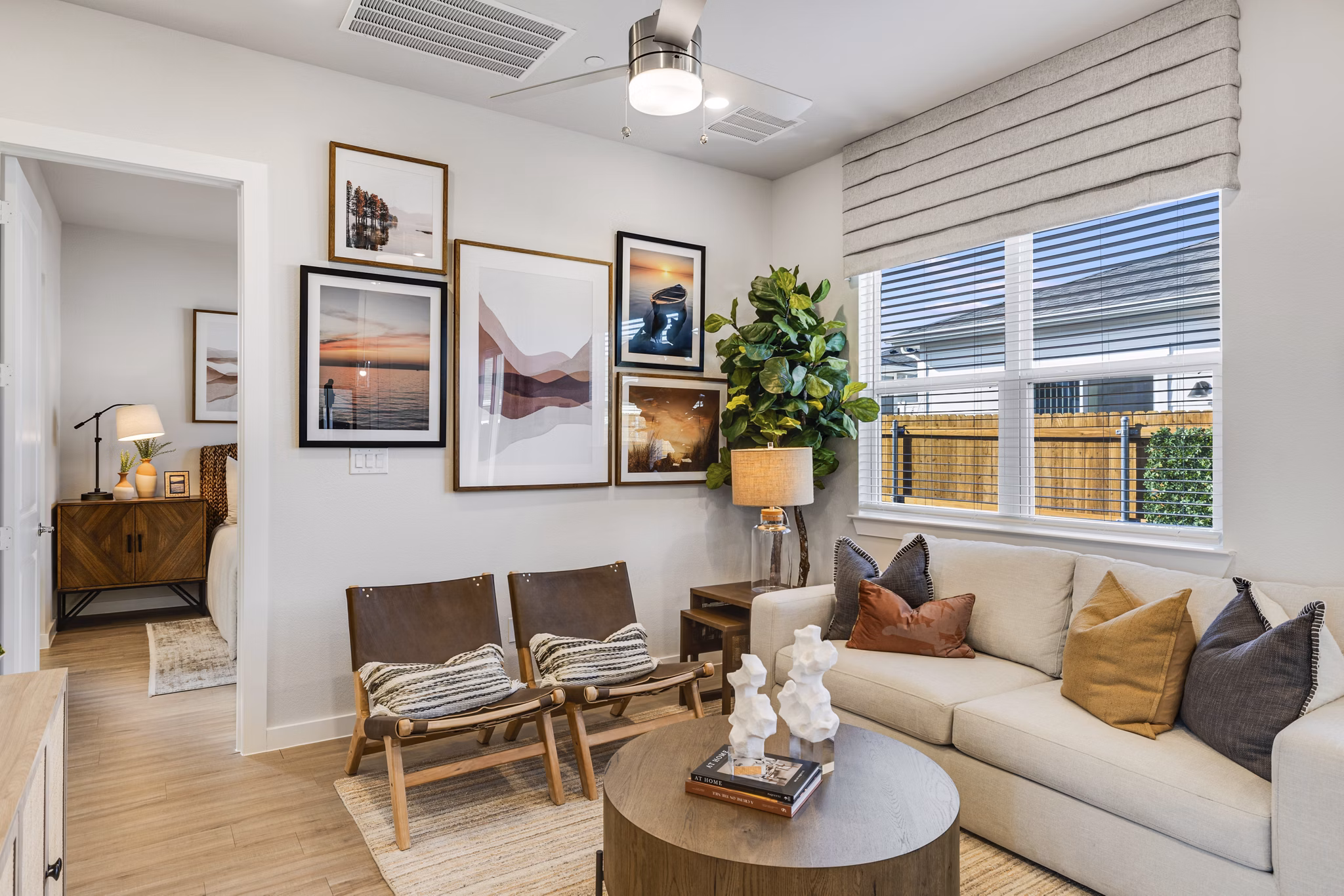 living room at Yardly Elevon Apartments 