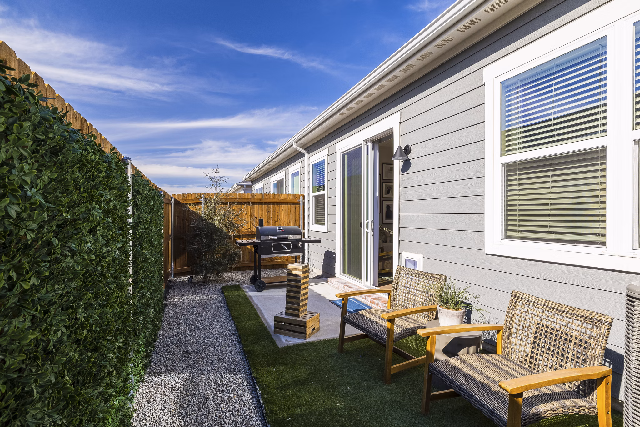 patio at Yardly Elevon Apartments 