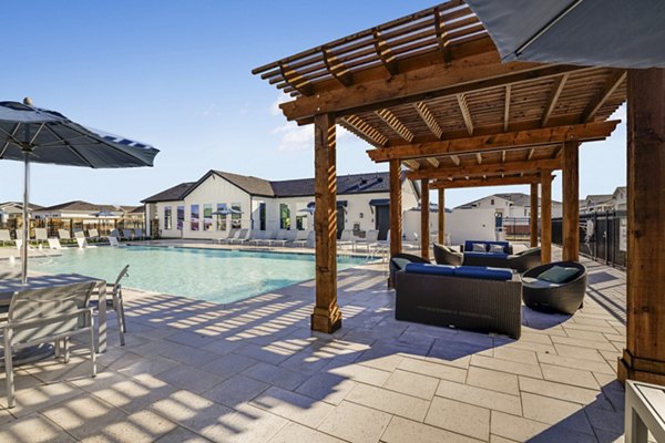 pool at Yardly Elevon Apartments 