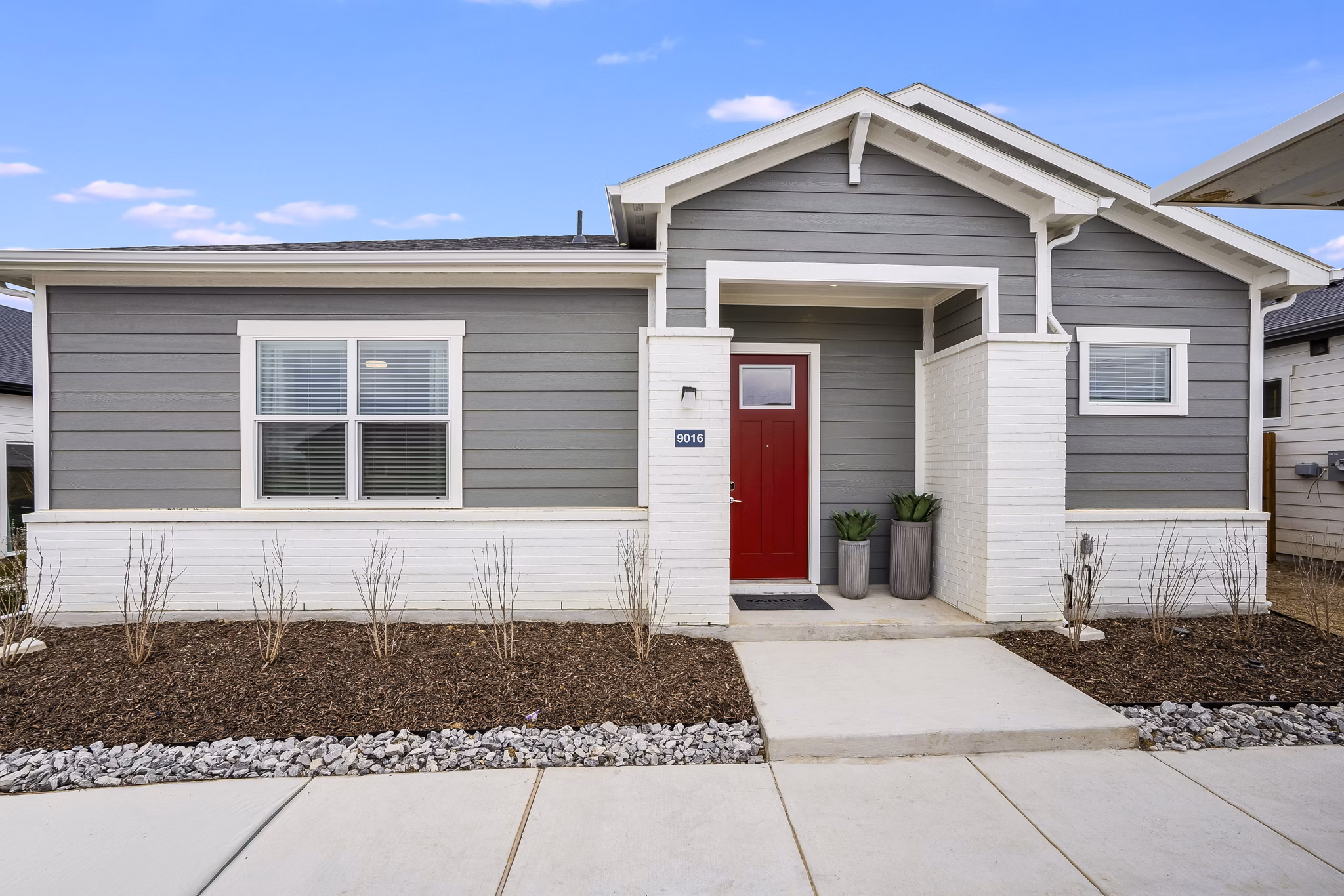 exterior at Yardly Elm Apartments 