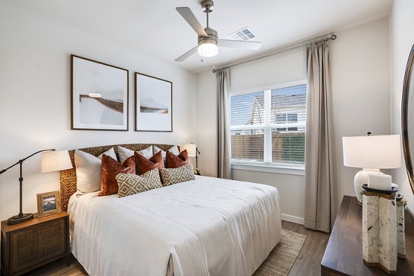 bedroom at Yardly Elm Apartments 