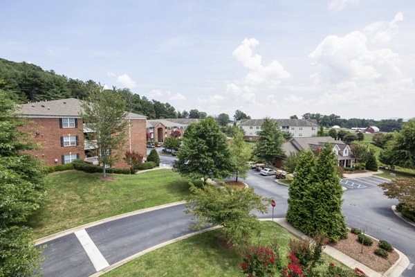 exterior at Westmont Commons Apartments 