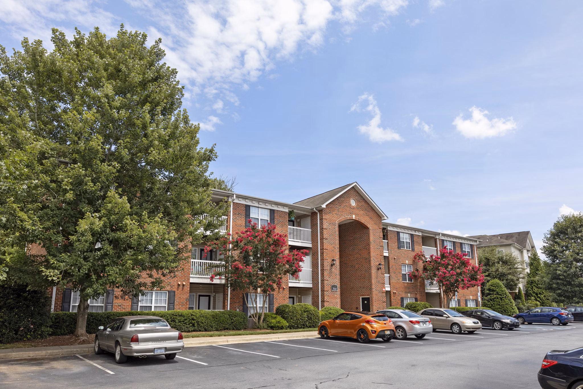 exterior at Westmont Commons Apartments 