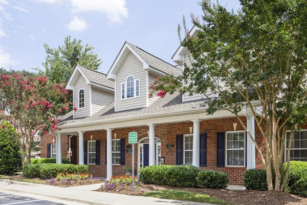 exterior at Westmont Commons Apartments