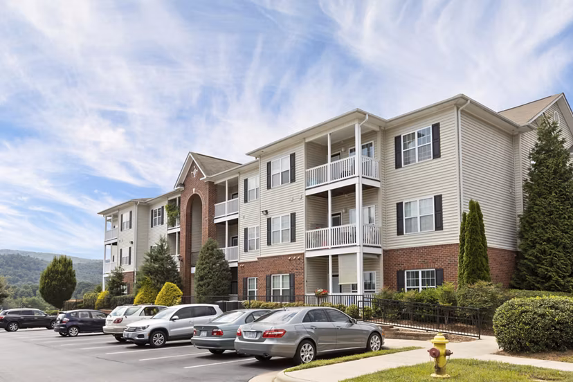 exterior at Westmont Commons Apartments 
