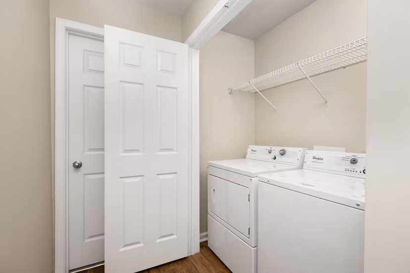 laundry room at Westmont Commons Apartments 