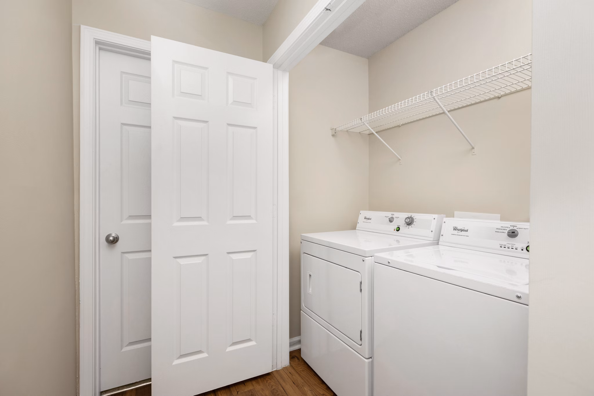 laundry room at Westmont Commons Apartments 
