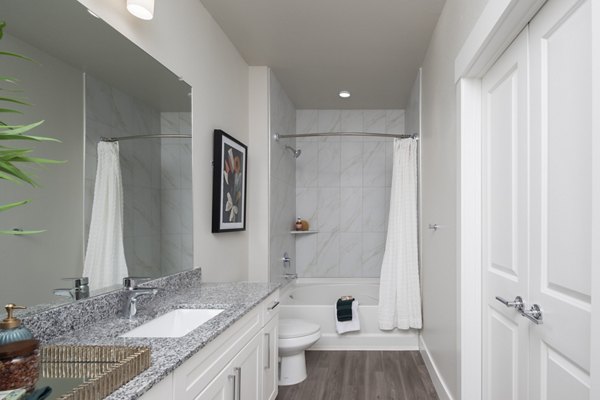 bathroom at Broadstone EADO Apartments 