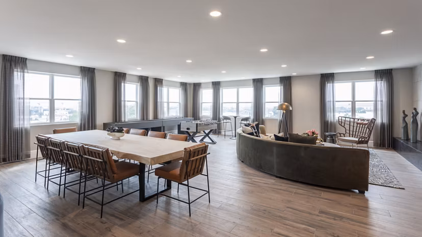 clubhouse at Broadstone EADO Apartments 
