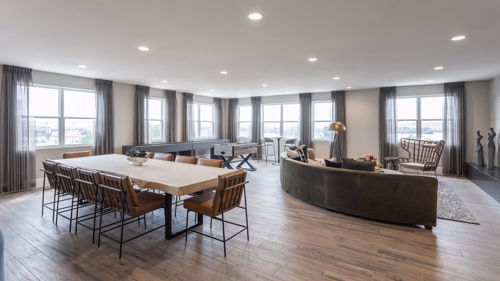 clubhouse at Broadstone EADO Apartments 