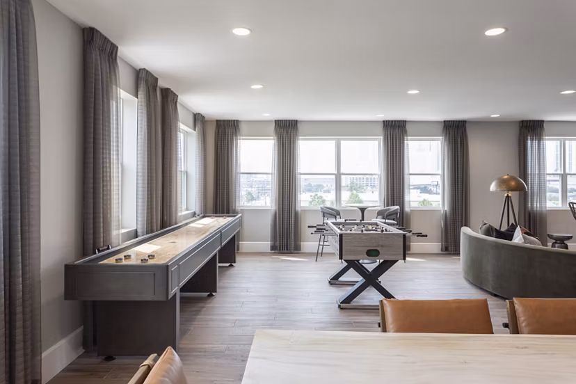 clubhouse at Broadstone EADO Apartments 