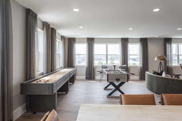 clubhouse at Broadstone EADO Apartments 