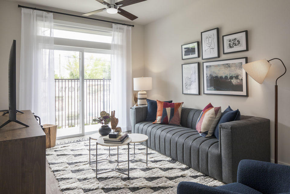 living room at Broadstone EADO Apartments 