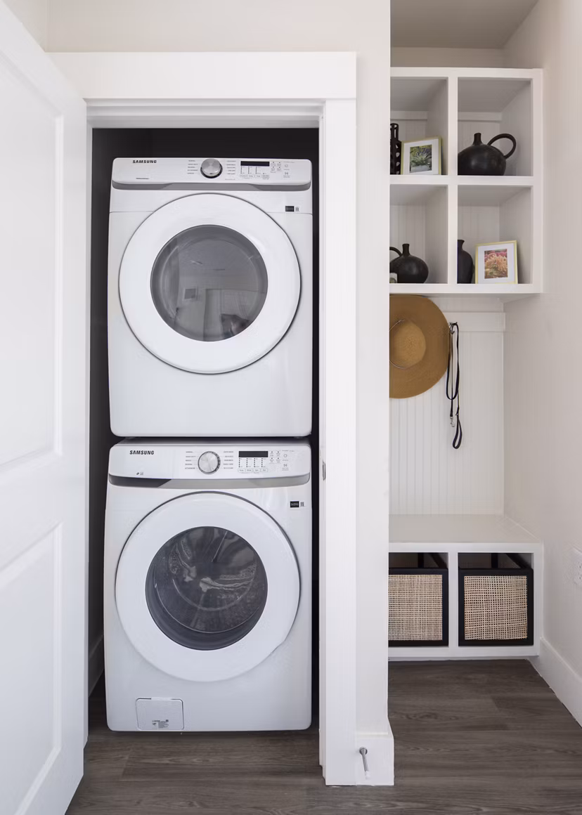 laundry facility at Broadstone EADO Apartments 