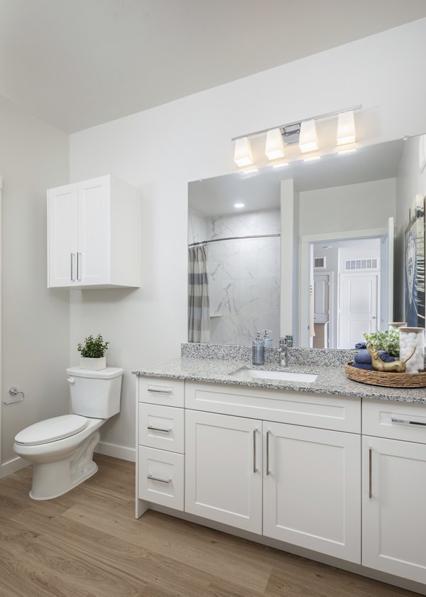 Modern bathroom with sleek fixtures at Broadstone Baybrook Apartments
