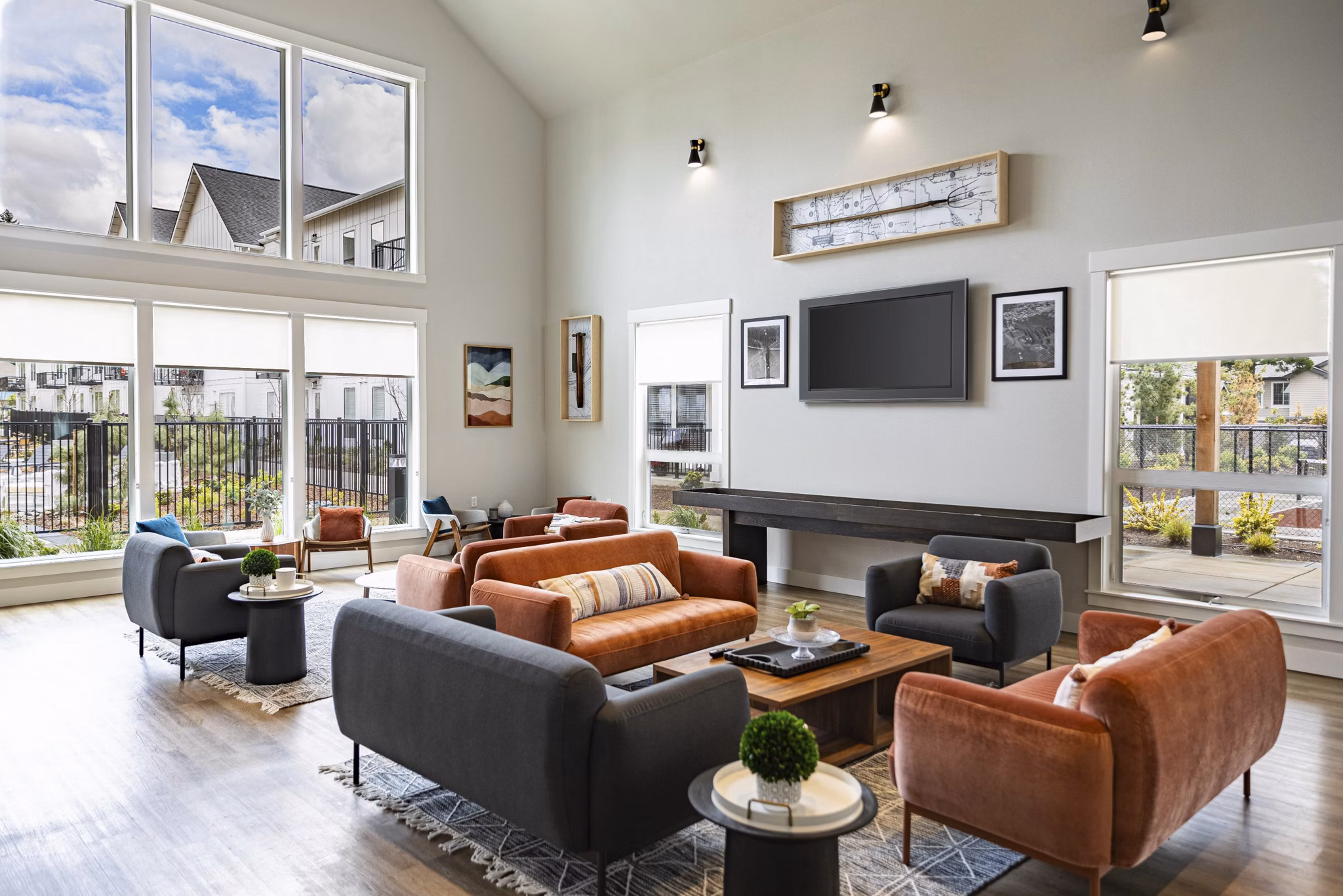 Farmstead Apartments: Stylish clubhouse with modern amenities in Greystar luxury community