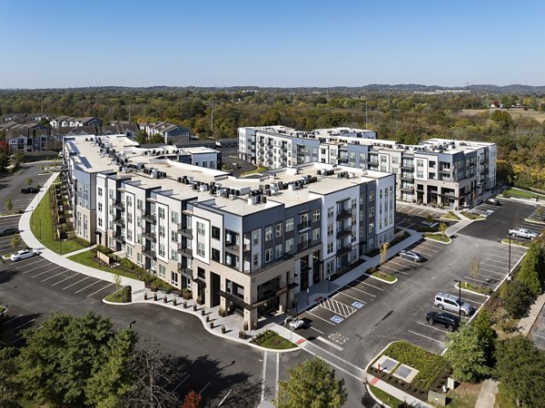 building at The Hickory at Indian Lake Village Apartments