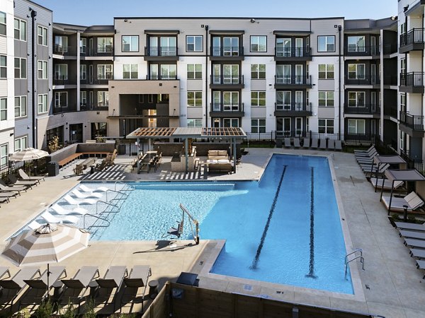 pool at The Hickory at Indian Lake Village Apartments