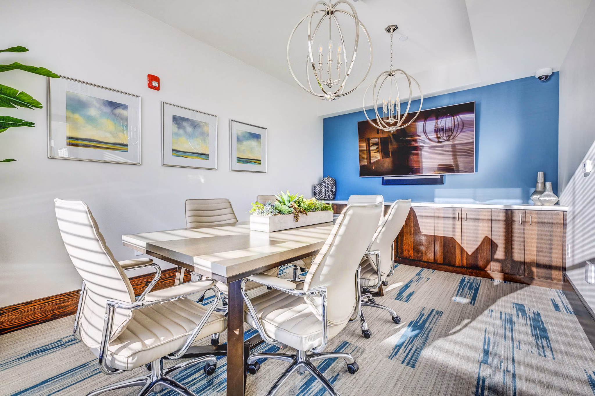 Flexible meeting facility featuring modern decor and advanced tech at Incline at Anthem Apartments