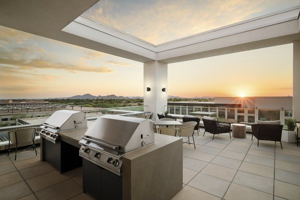 grill area at Huxley Scottsdale Apartments
