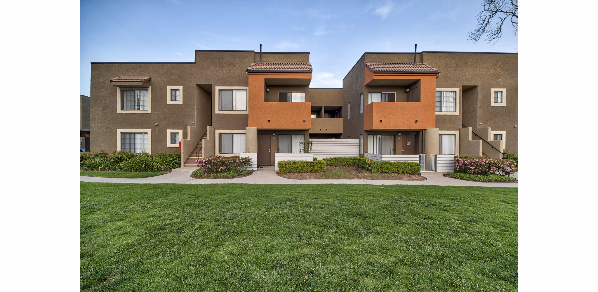 The Ranch at Moorpark: Elegant luxury apartments in scenic Moorpark