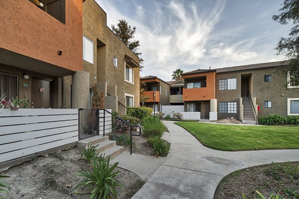 exterior at The Ranch at Moorpark Apartments