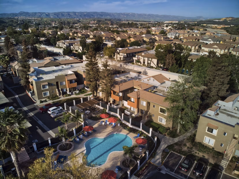 The Ranch at Moorpark: Scenic view of luxury apartments surrounded by greenery
