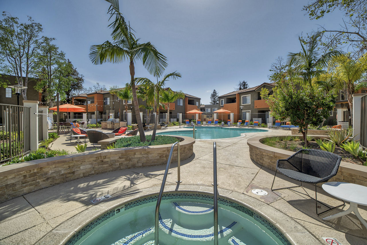 Pool at The Ranch At Moorpark (5 of 8)