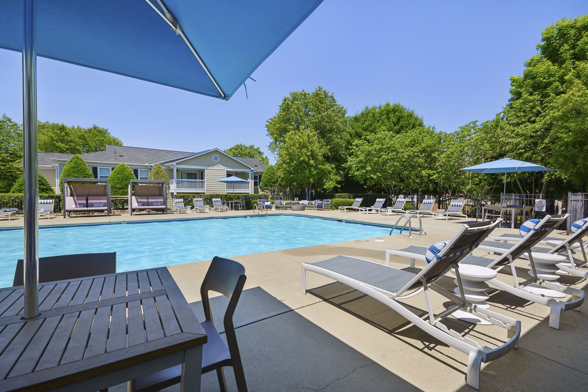 Pool at Fieldstone Apartment Apartments