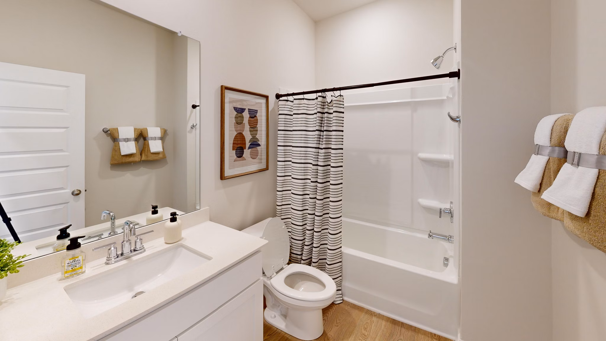 bathroom at Gramercy Woods Apartments 