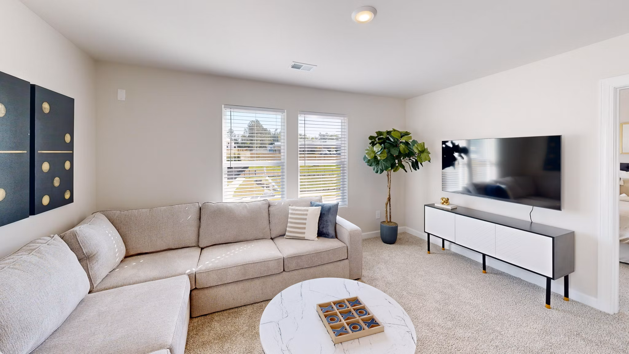 living room at Gramercy Woods Apartments 