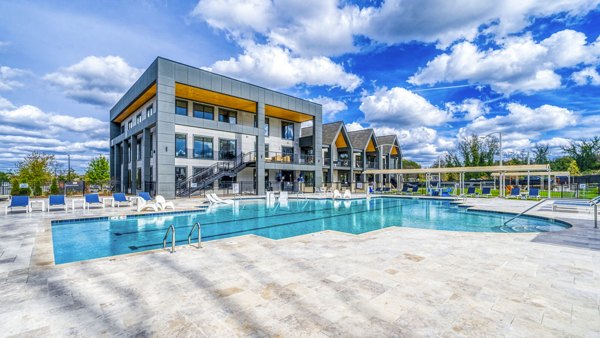 pool at Blu South Apartments