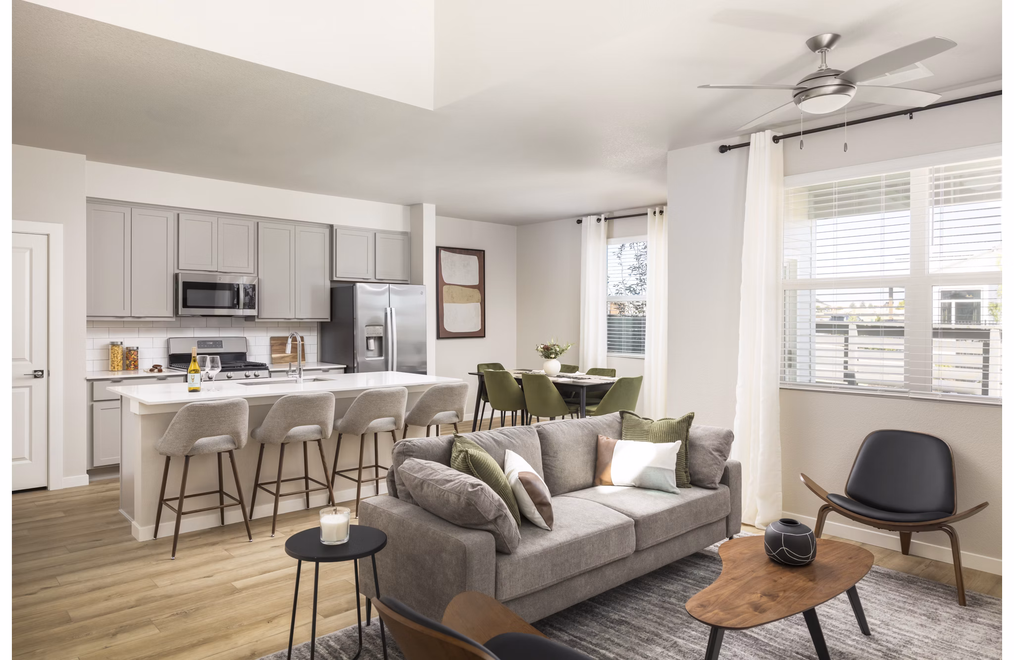 clubhouse at VellaTerra Apartments 