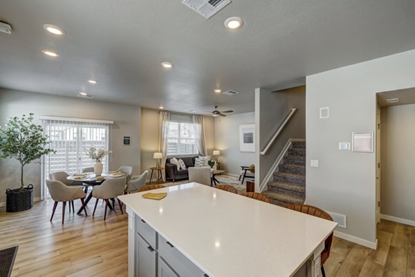dining room at VellaTerra Apartments