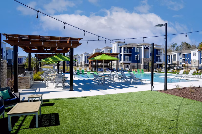 patio at The Waters at Hammond Apartments