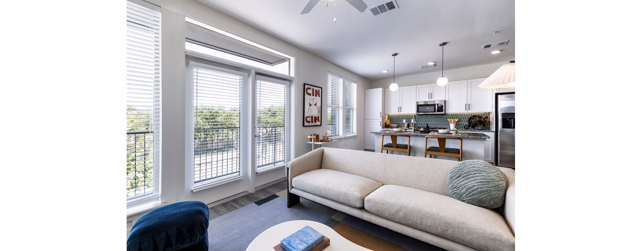 living room at Windsor Commons Apartments