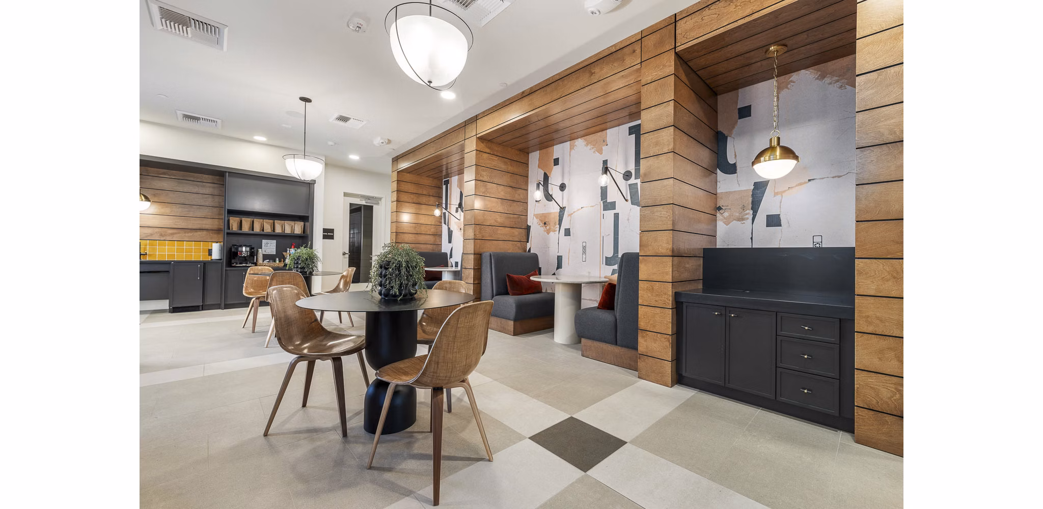 clubhouse at Broadstone 7th Street Apartments