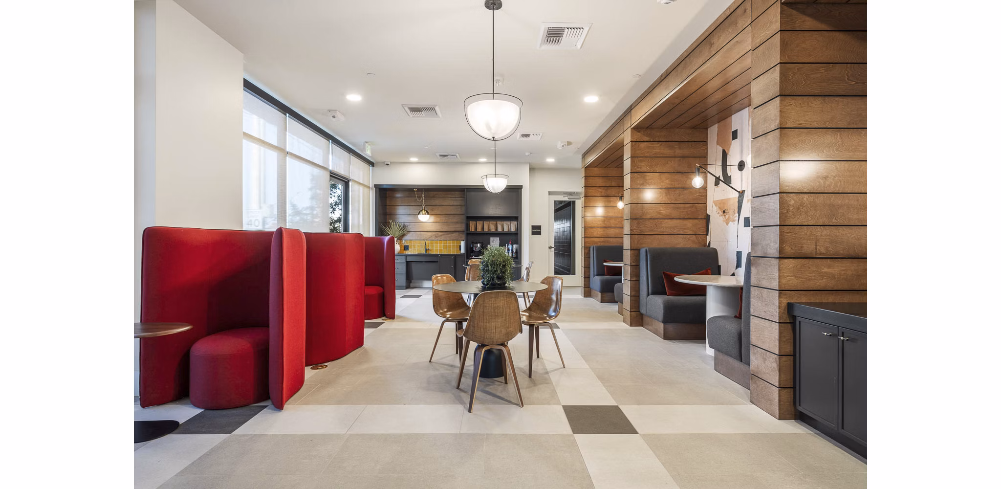 clubhouse at Broadstone 7th Street Apartments