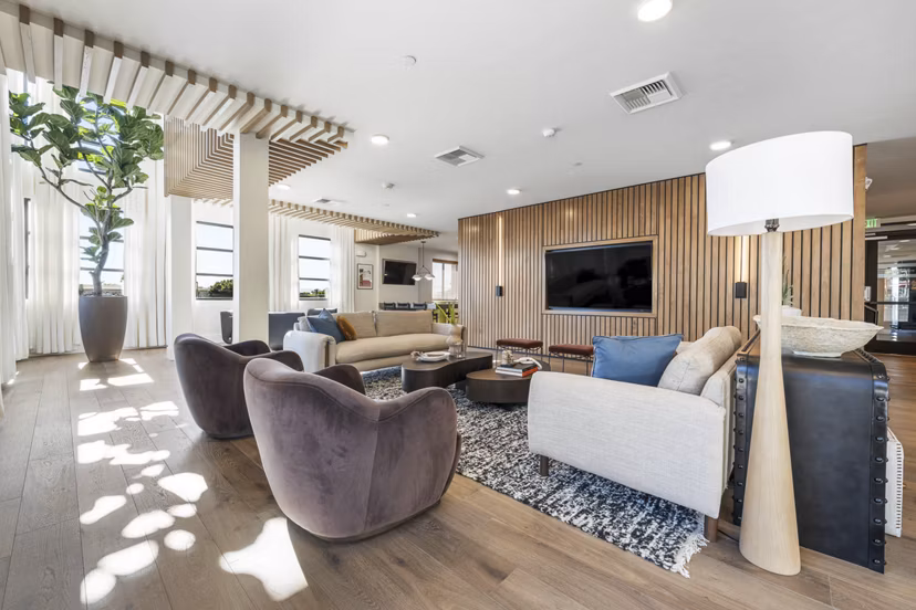 clubhouse at Broadstone 7th Street Apartments