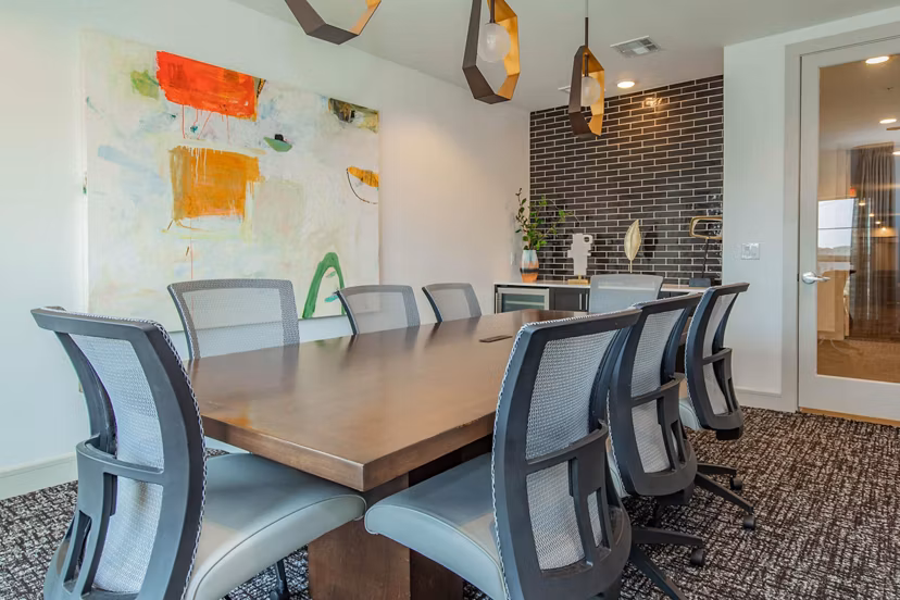 Meeting facility with modern furnishings at Vibe Med Center Apartments, perfect for hosting events and conferences in a luxurious setting